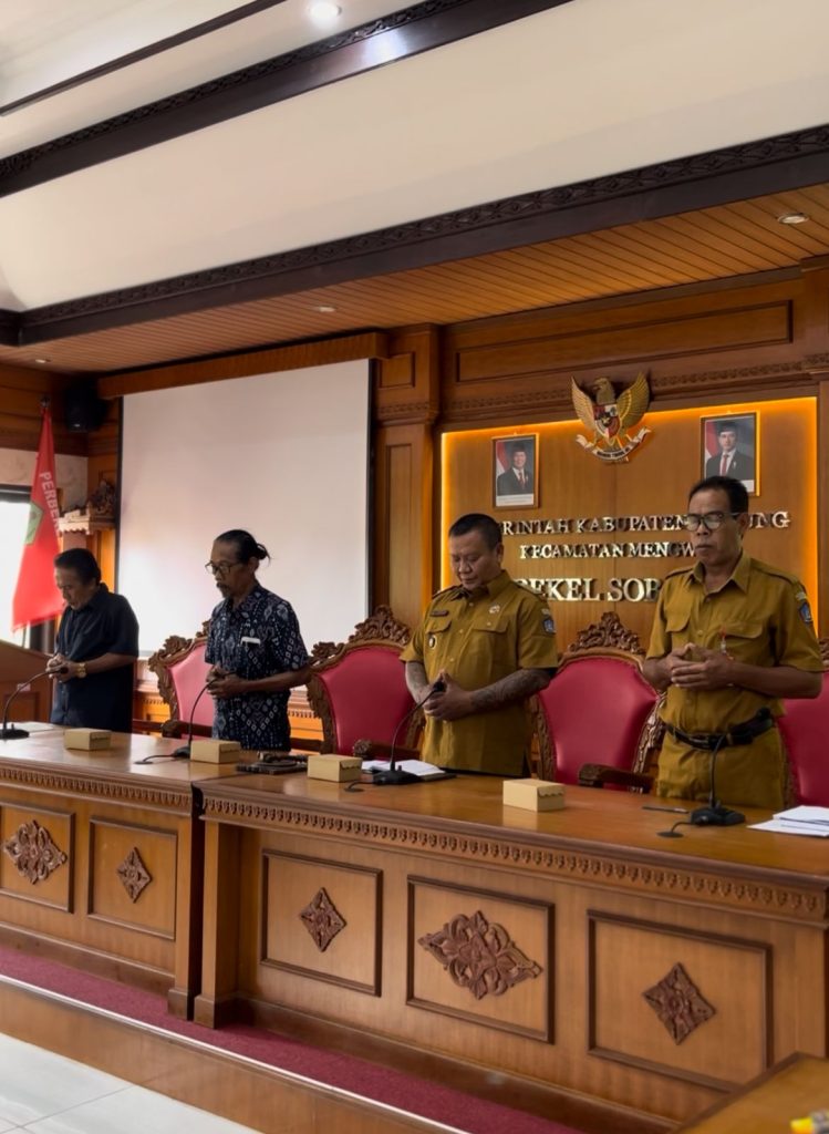 I Ketut Tirtayasa perbekel sobangan