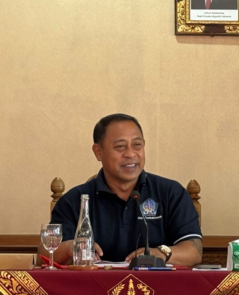 Perbekel Tumbak Bayuh, I Nyoman Sarjana