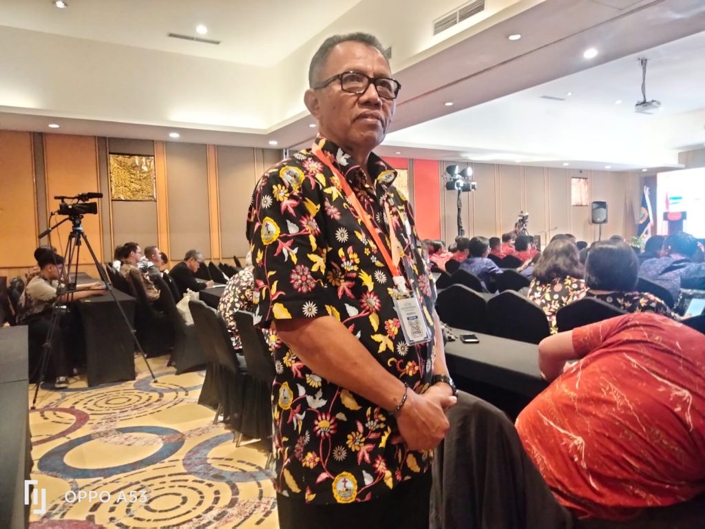 Pdt. Dr. I Made Petrus S.Th., M.Min., CLC