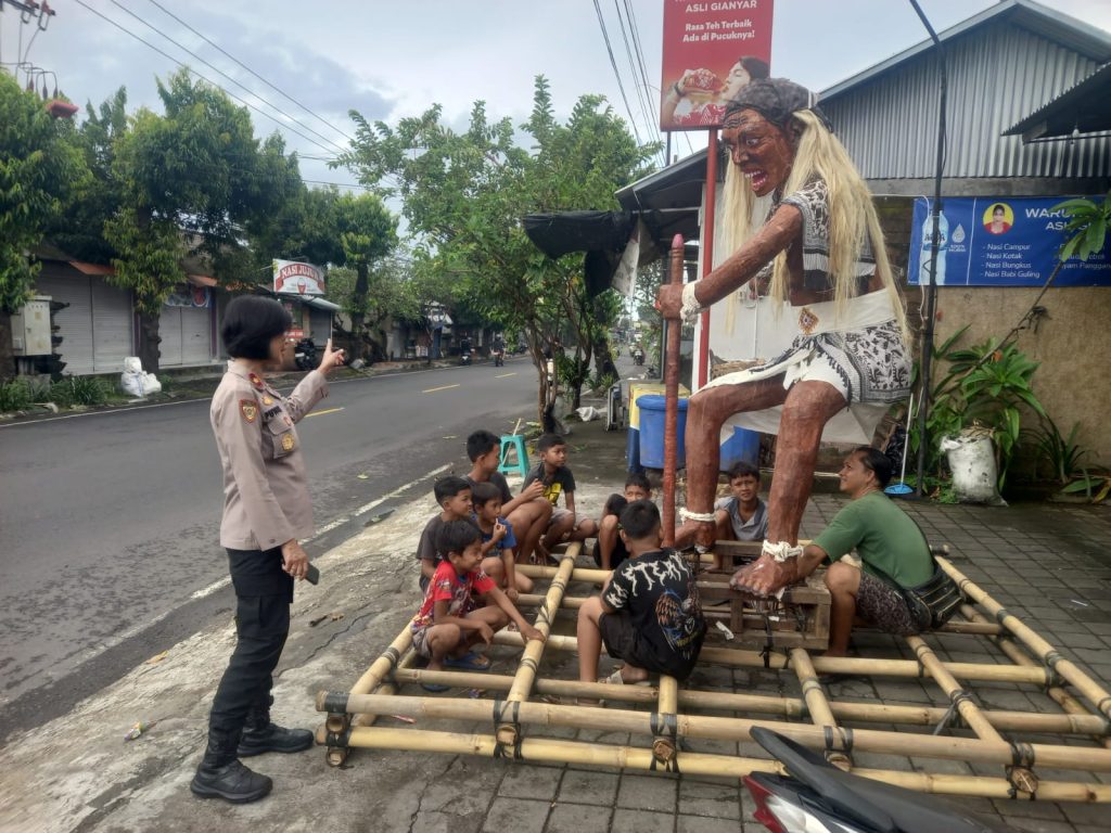 Kompol Luh Putu Sri Sumartini,